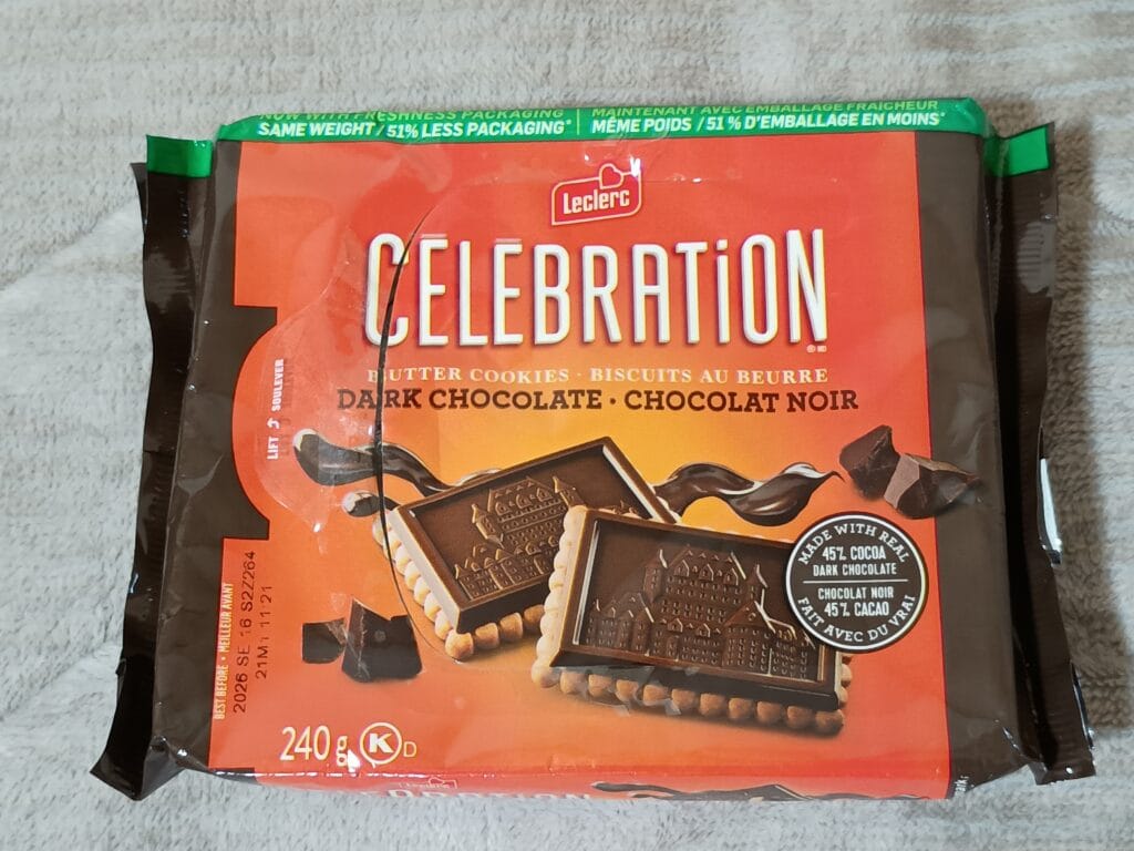 「NOFRILLS」で買ったチョコビスケット